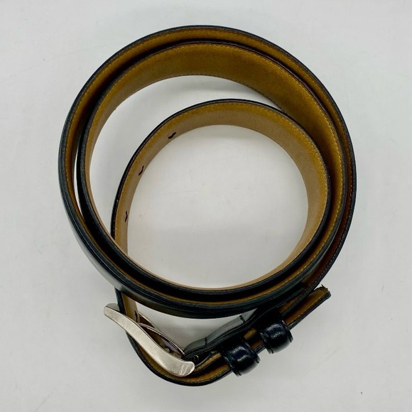 Coated Leather Belt in Black w/ Silvertone Buckle 1.25 Inches Wide Size 42 - Picture 8 of 9